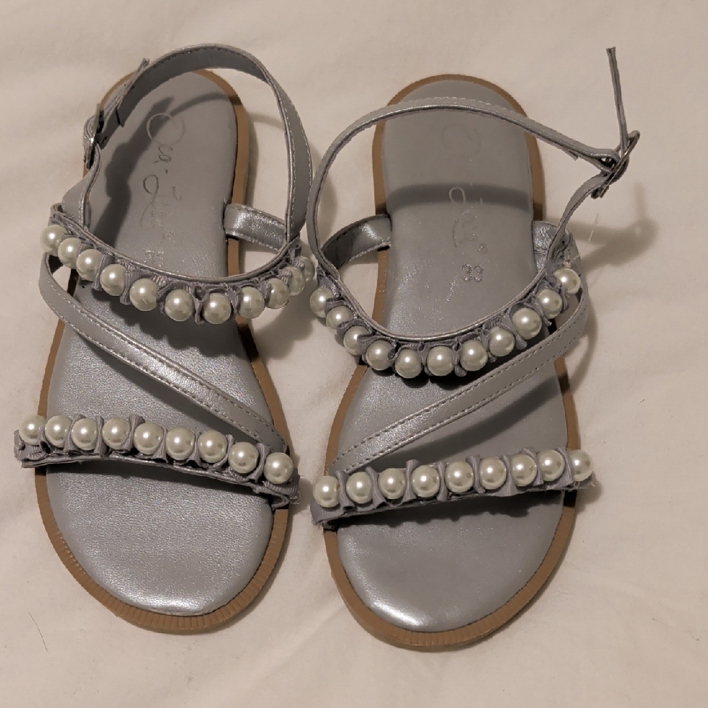 Stylish Gray Kids Sandals with Pearls